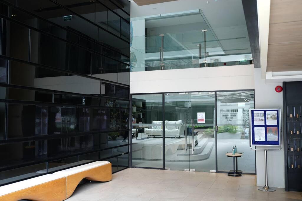 Circle Rein Sukhumvit 12 Two Bedrooms * กรุงเทพมหานคร