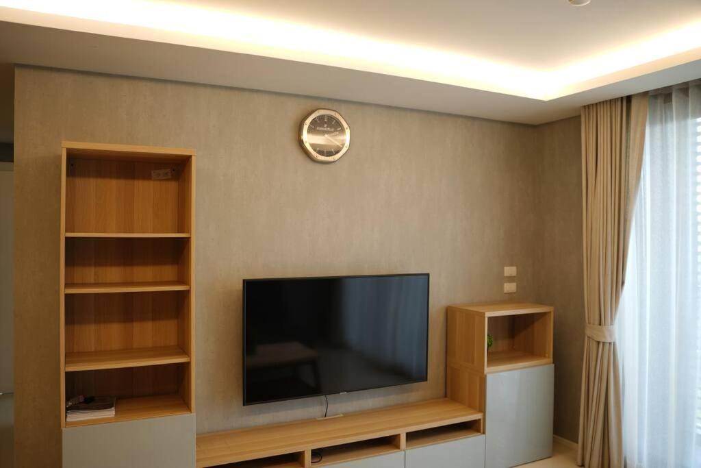Circle Rein Sukhumvit 12 Two Bedrooms กรุงเทพมหานคร