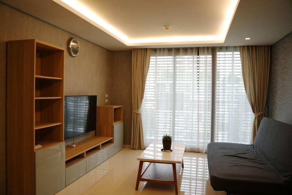 Circle Rein Sukhumvit 12 Two Bedrooms อพาร์ทเม้น กรุงเทพมหานคร